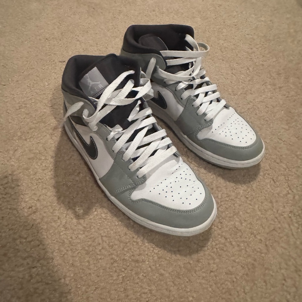 Air Jordan Mid Grey - 10.5